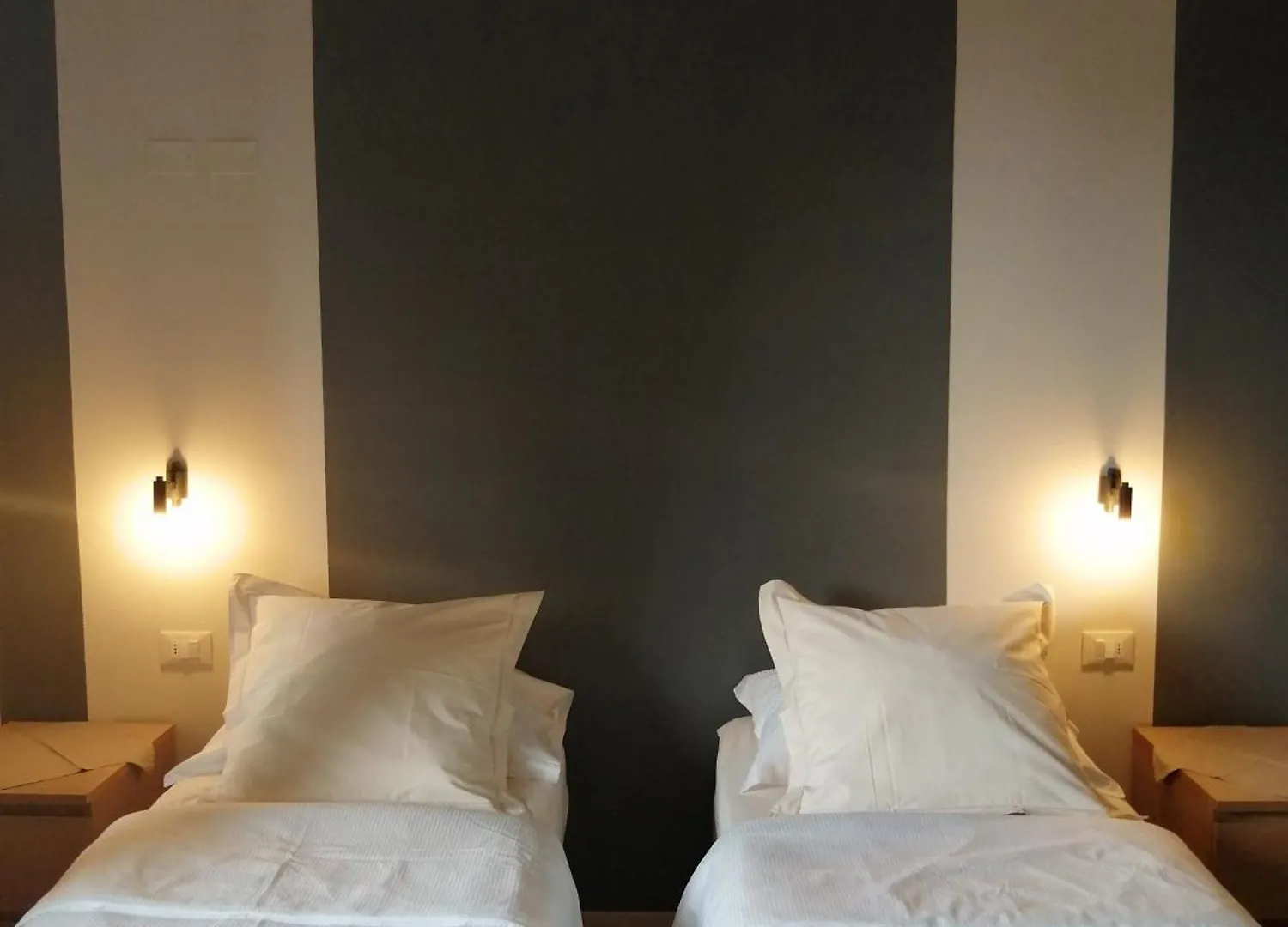 Hotel Stanze Ildesco Bergamo 0*,  Itálie